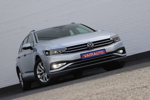 Volkswagen Passat Variant 1.5 TSI Style Business DSG - IQ-Light/Navi/Cam/AmbientLight